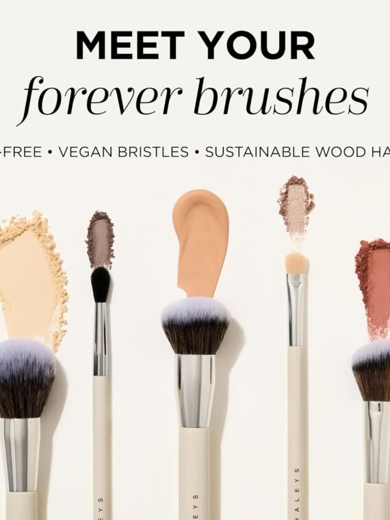 HALEYS Beauty 5-Piece Makeup Brush Set, For Streak Free Application of Liquid, Cream or Powder, Set Includes Kabuki, Powder, Contour, Crease & Lid, Make Up Bag Essentials, Vegan, Gift for Women