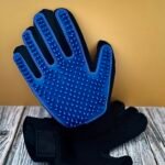 Upgrade Efficient Pet Hair Remover Gloves - Gentle Shedding Brushes for Dogs, Cats & Horses with Long and Short Hair - 1 Pair (Blue) photo review